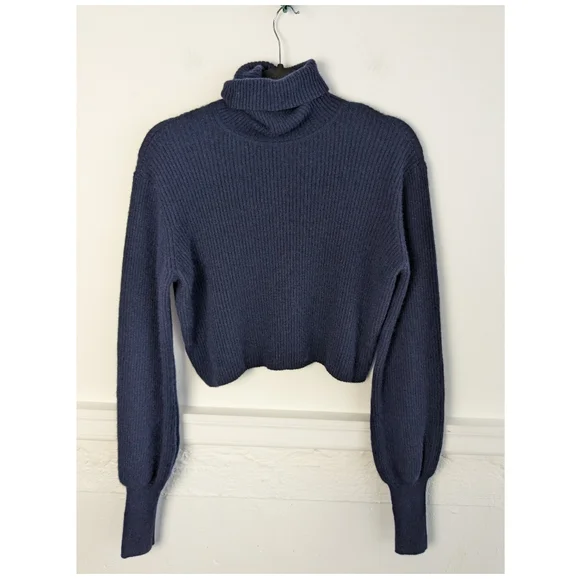 Reformation • Luisa Cropped Cashmere Sweater - Picture 4 of 9